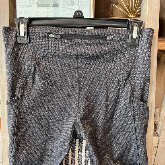 Lululemon women’s speed up tight 28” size 6 - Picture 10 of 13